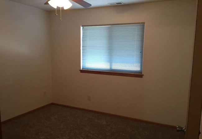 Foto del edificio - 873 E Minnesota St