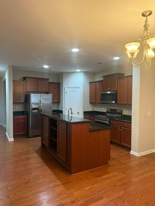 Foto del edificio - Charming 3-bedroom, 2-bath home located in...