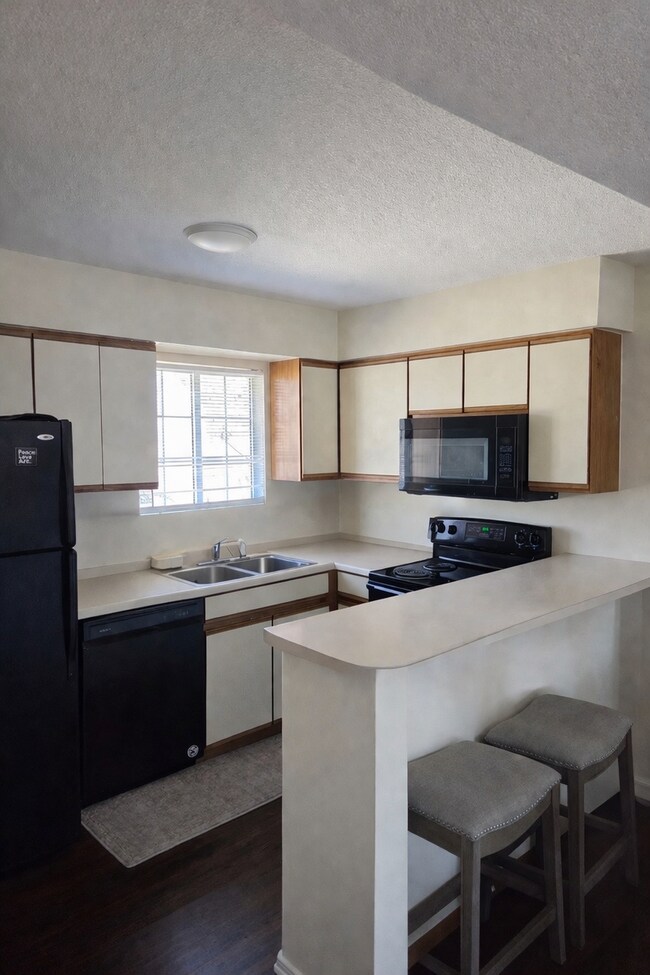 Foto del edificio - 800 Huntridge Dr