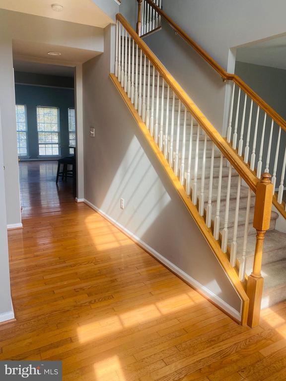 Building Photo - 15 Gallant Fox Lane