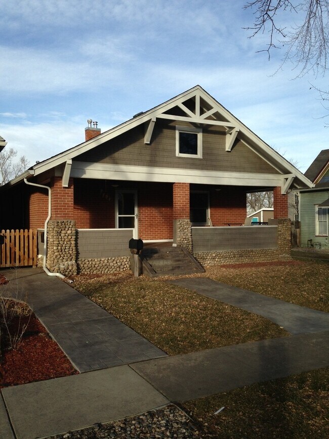 Building Photo - Beautifully Remodeled 1 Bedroom / 1 Bath Unit in the Heart of Old Town Fort Collins! Water/Sewer ...