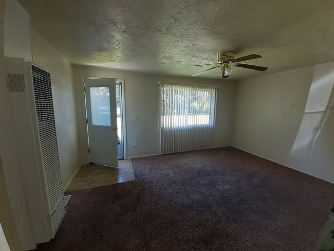 Foto del edificio - *LEASE TAKEOVER* Charming 1-Bedroom Home – Just 5 Minutes South of Rexburg!