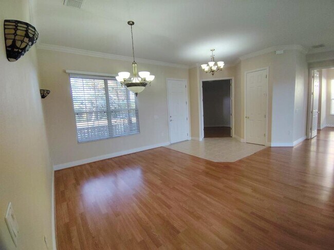 Foto del edificio - 843 Glendora Rd