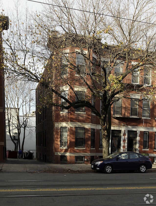 Primary Photo - 55 S Huntington Ave