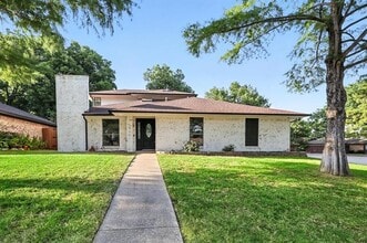 Building Photo - 2902 Panhandle Dr