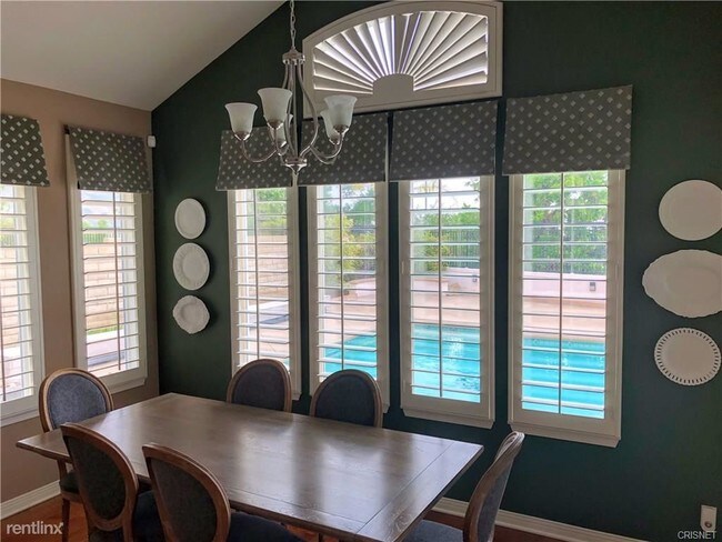 Foto del edificio - 5 br, 4 bath House - 12400 Raleigh Ct