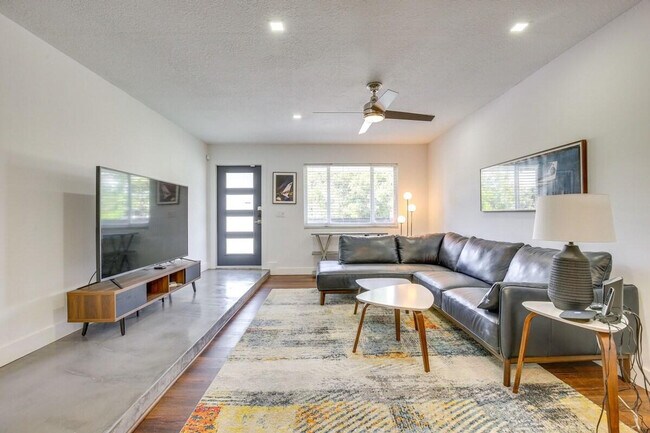 Foto del edificio - 3530 NE 13th Ave