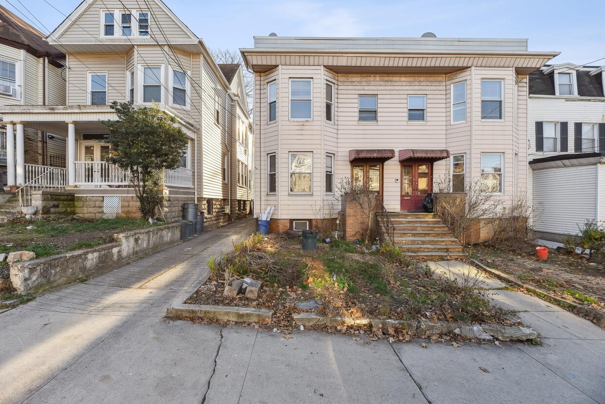 Foto principal - 387 Fairmount Ave