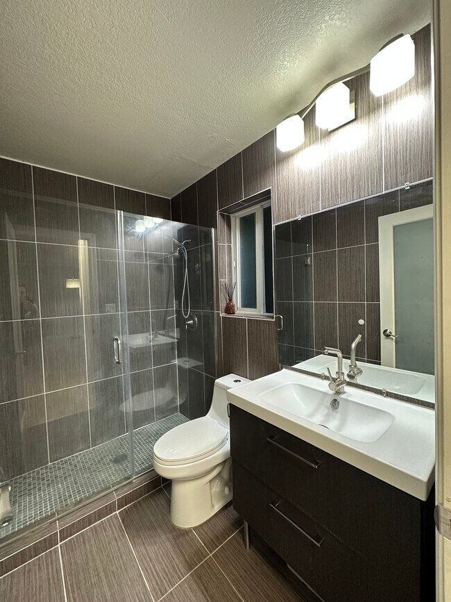 Foto del edificio - 480 E Okeefe St