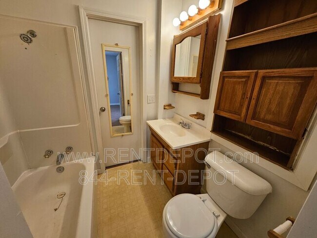 Foto del edificio - 1610 Taylor Ave