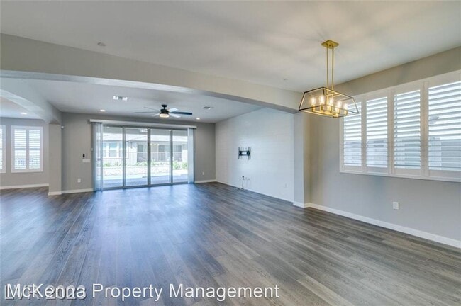Building Photo - 4 br, 2.5 bath House - 2153 Havensight Ln