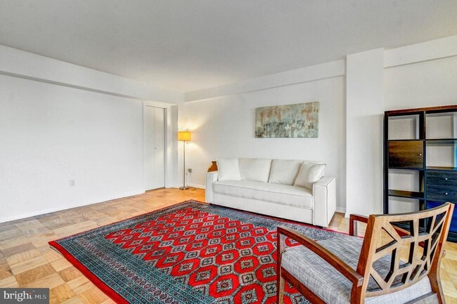 Foto del edificio - 5410 Connecticut Ave NW