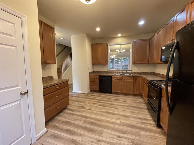 Foto del edificio - 2434 N Berkshire Rd