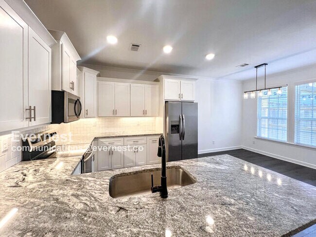 Building Photo - 919 Villa Vis Lp