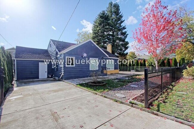 Foto del edificio - 3 Bed, 2 Bath Home Near Mill City Park in Portland