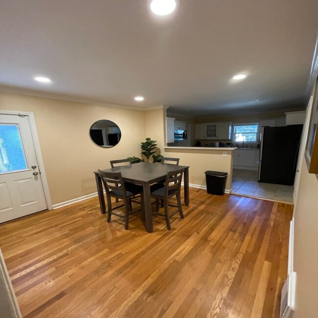 Foto del edificio - 1666 Briarcliff Rd NE