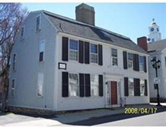 Primary Photo - 21 Leyden St