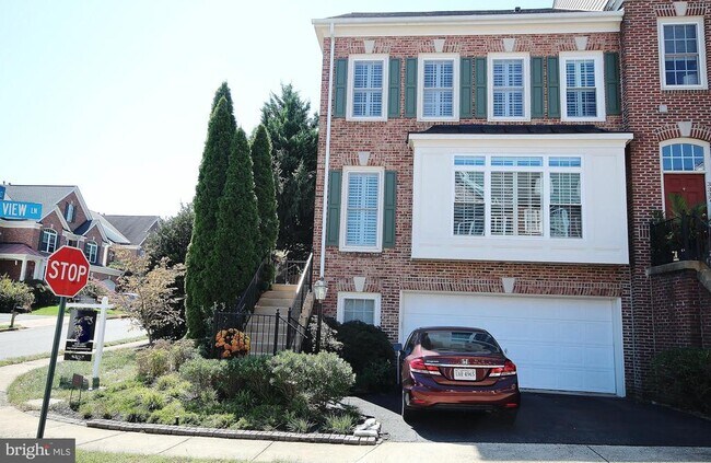 Foto del edificio - 3335 Wilton Crest Ct