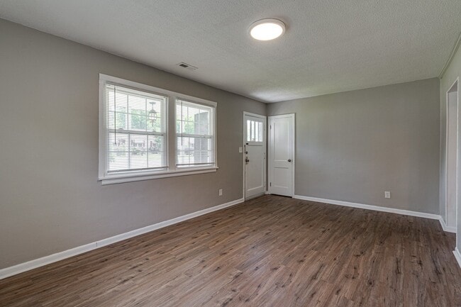 Building Photo - 48 Vero Beach Ave