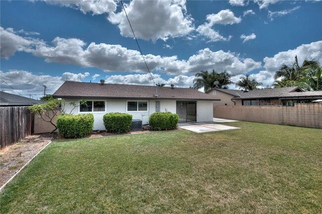 Building Photo - 11833 Pounds Ave