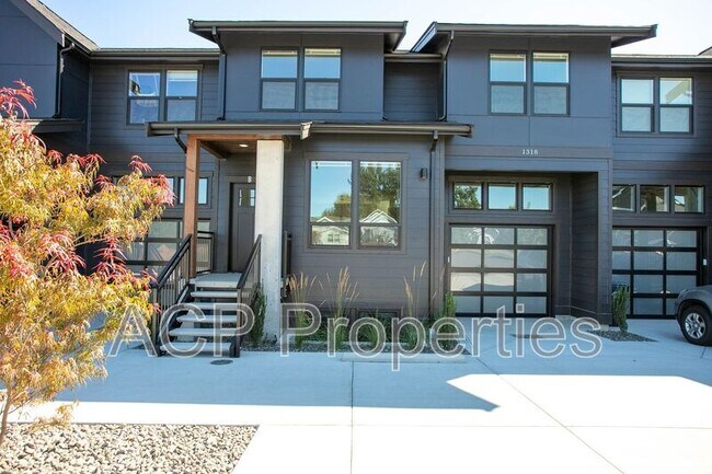 Foto del edificio - 1318 Bradley Ct