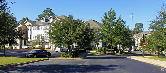 Building Photo - Barrington Park Condominiums