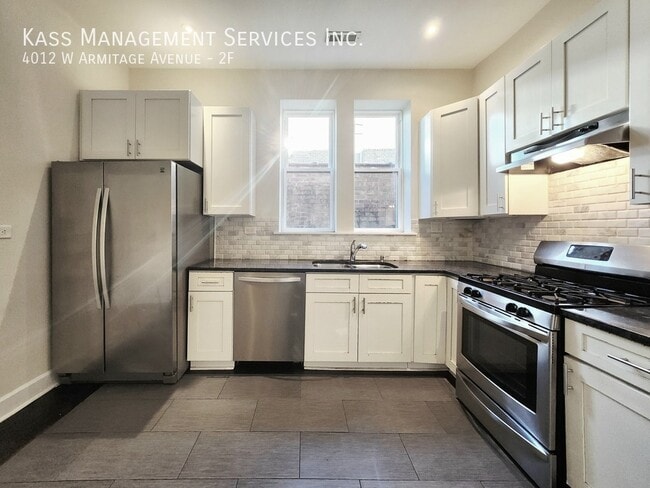 Building Photo - 4012 W Armitage Ave