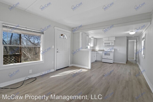 Foto del edificio - 2 br, 1 bath House - 5 Frank Cir.