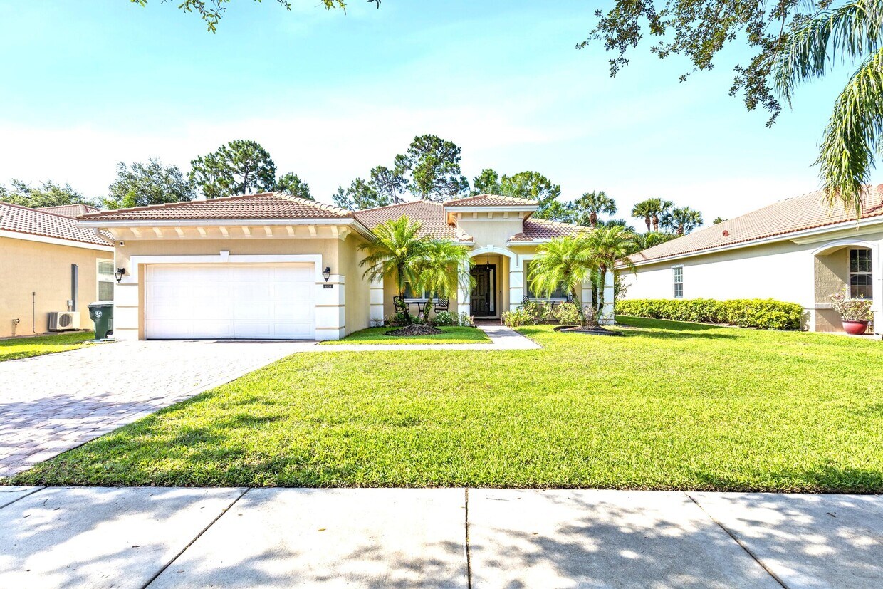 Primary Photo - 6809 Osage Cir