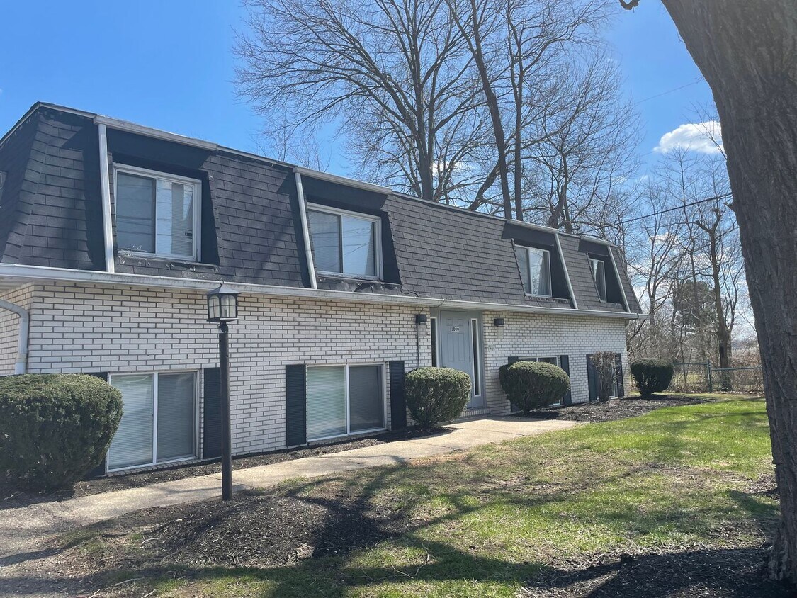 Building Photo - 287- MYERS LANDING
