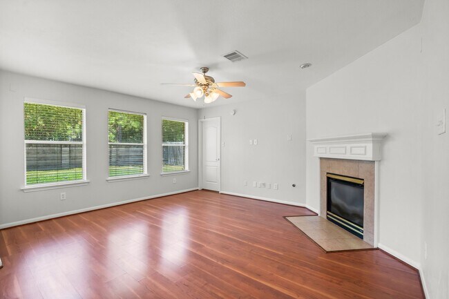 Foto del edificio - 30235 Emerson Creek Dr