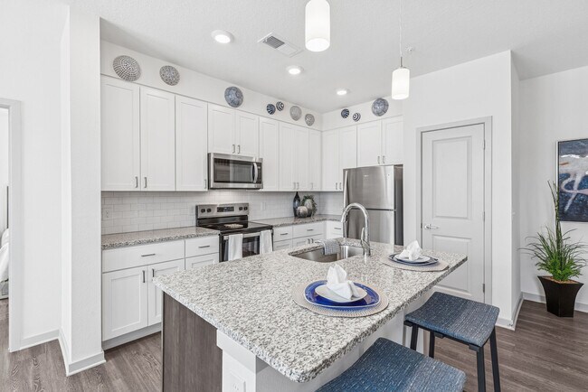 Foto del edificio - Alera at Hunters Glen