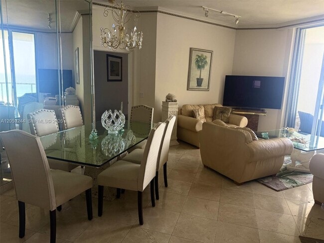 Foto del edificio - 8925 Collins Ave