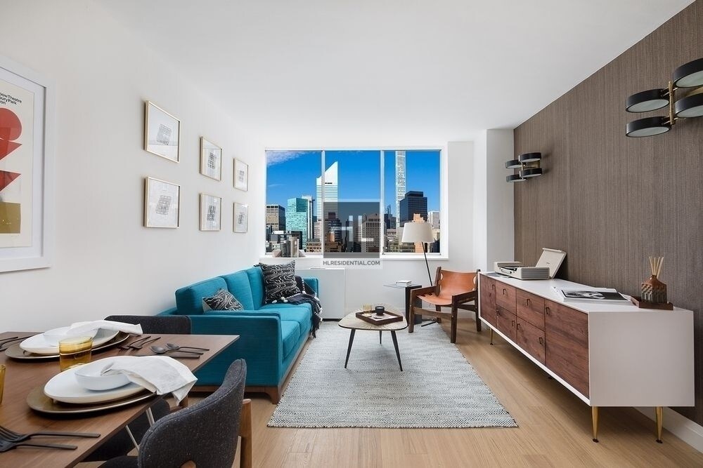 Primary Photo - 1 bed, East 54th Street