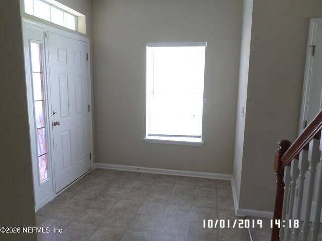 Foto del edificio - 11807 Templeton Rd