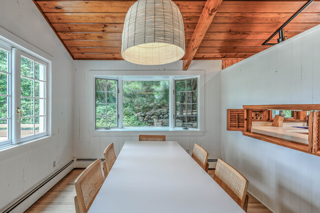 Foto del edificio - 90 Wright Ave