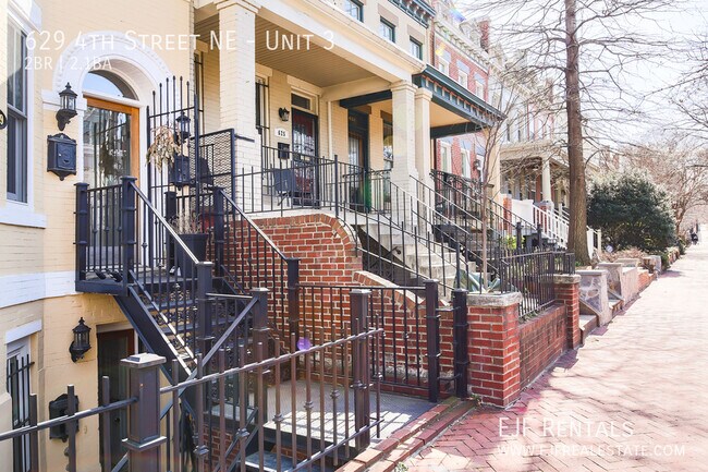 Building Photo - 629 4th St NE