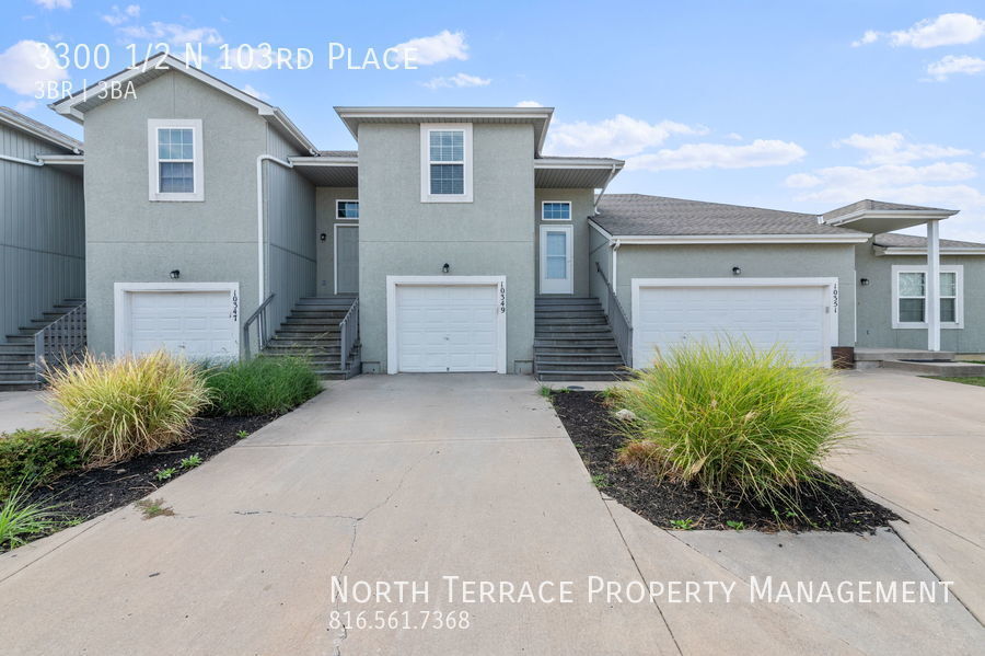 Primary Photo - Updated 3BR 2.5BATH Townhouse in Kansas Ci...