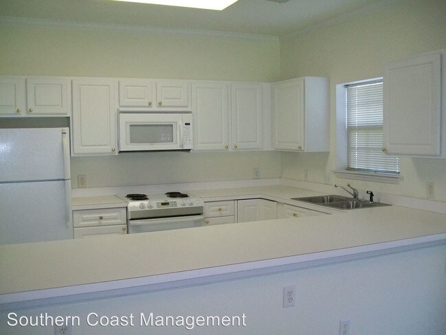 Building Photo - 4835 Carnation Cir