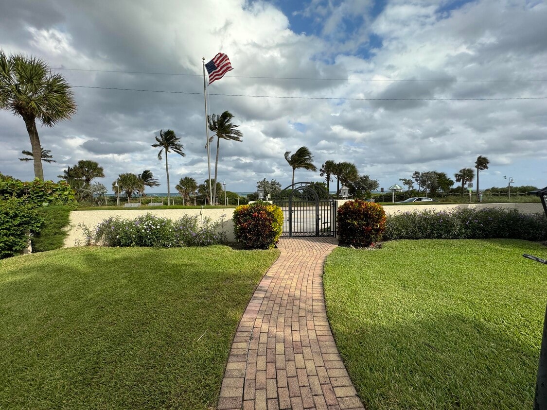 200 S Ocean Blvd Unit A117, Delray Beach, FL 33483 Condo for Rent in