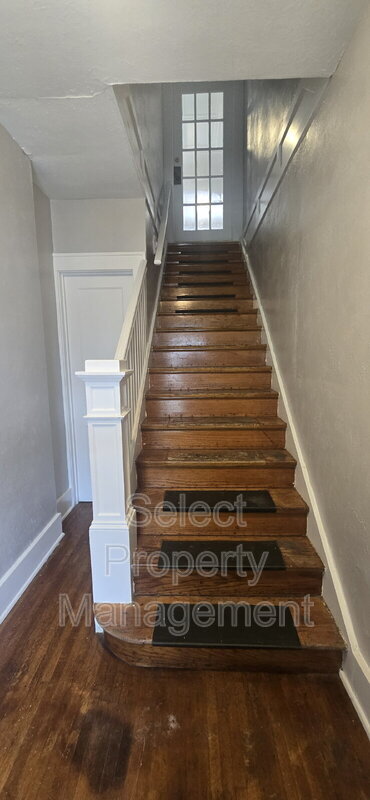 Foto del edificio - 1301 Forest Ave