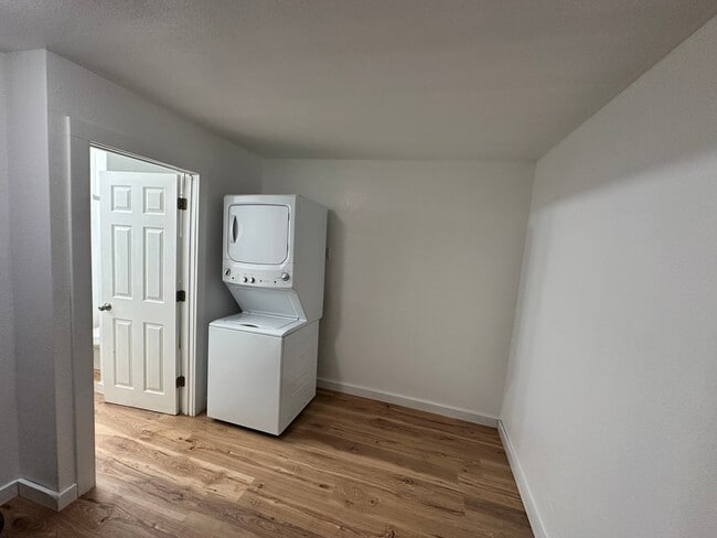 Building Photo - 23276 US-36