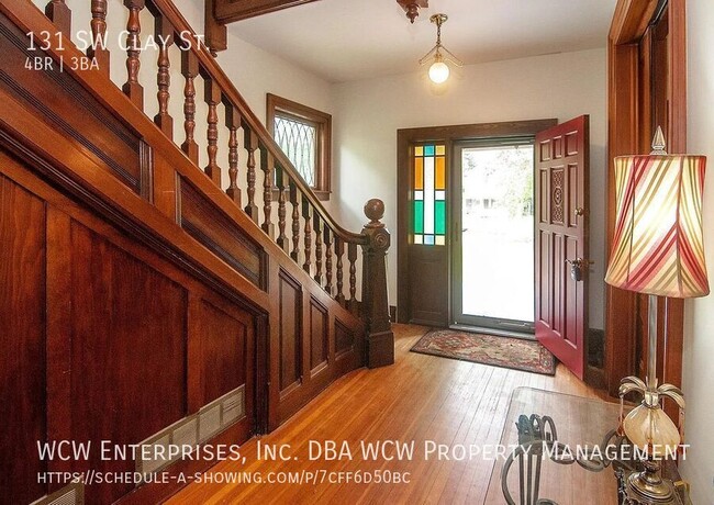 Building Photo - 131 SW Clay St