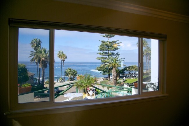 In Eden Apartments La Jolla Ca Apartments Com