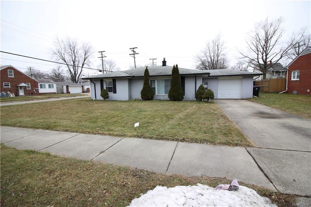 Primary Photo - 26705 Greenleaf St