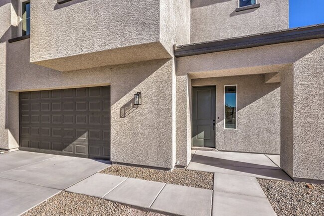 Foto del edificio - RARE HORSE PROPERTY FOR RENT – NEAR BLM LAND | HENDERSON, NV