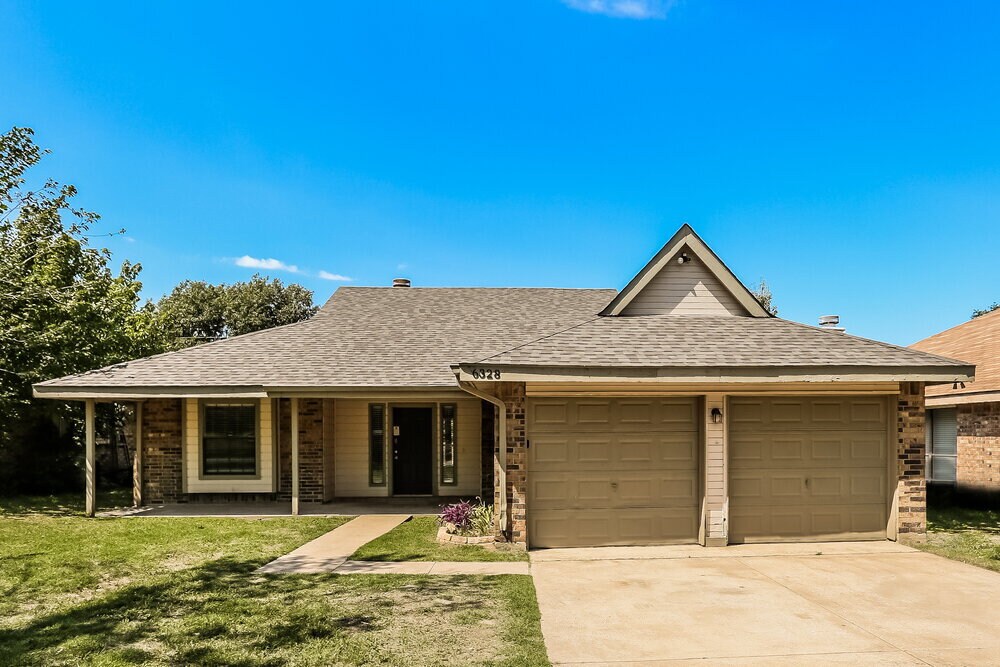 Foto principal - 6328 Canyon Cir