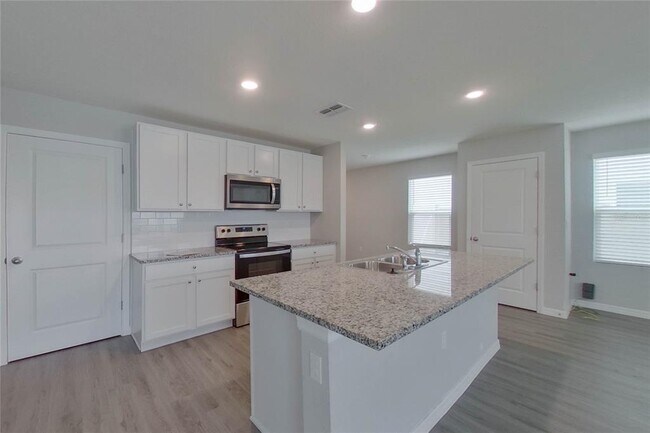 Foto del edificio - 8644 SW 44th Ct