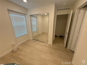 Building Photo - 1279 Bonnet Wy