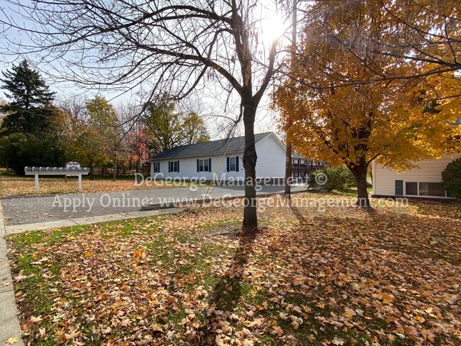 Interior Photo - Big Tree Apartments